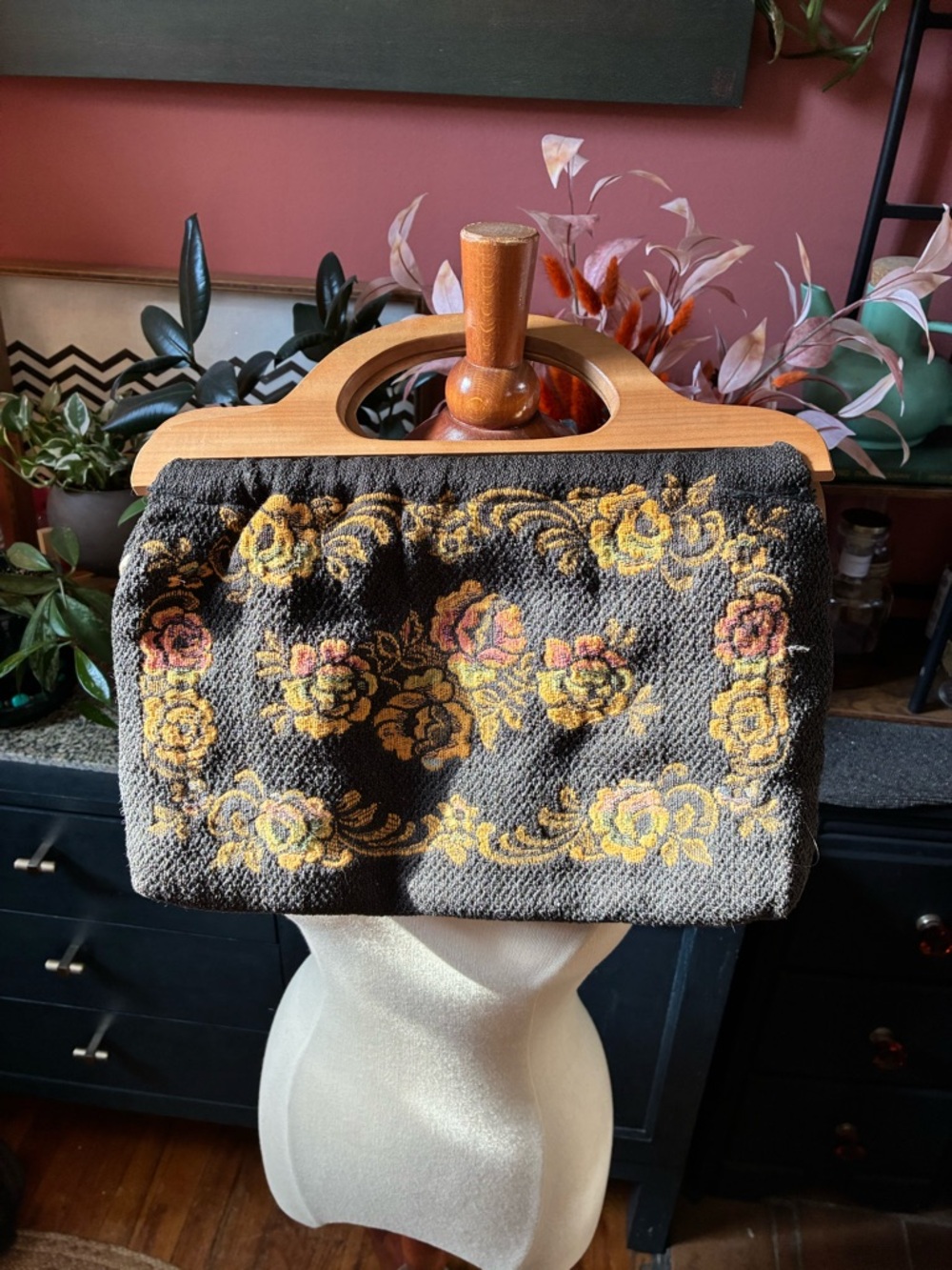 Vintage bag purse wooden handle grandmacore